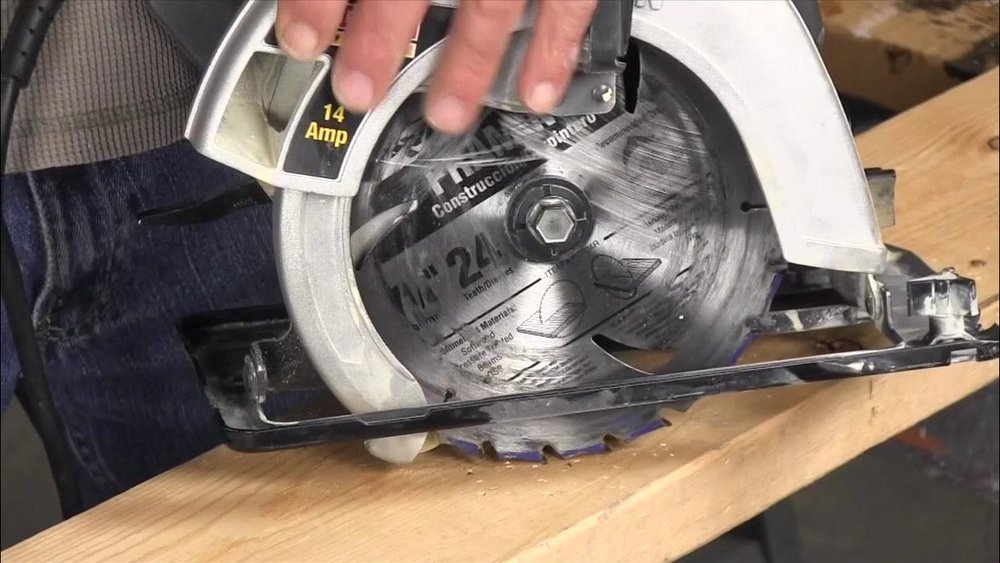 How to Change a Circular Saw Blade