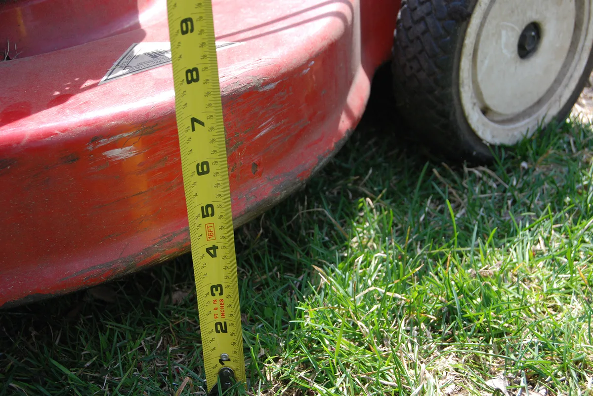 measuring mower blade tape measure