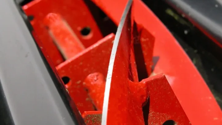 How to Set Up Your Push Mower Blade: Quick Guide